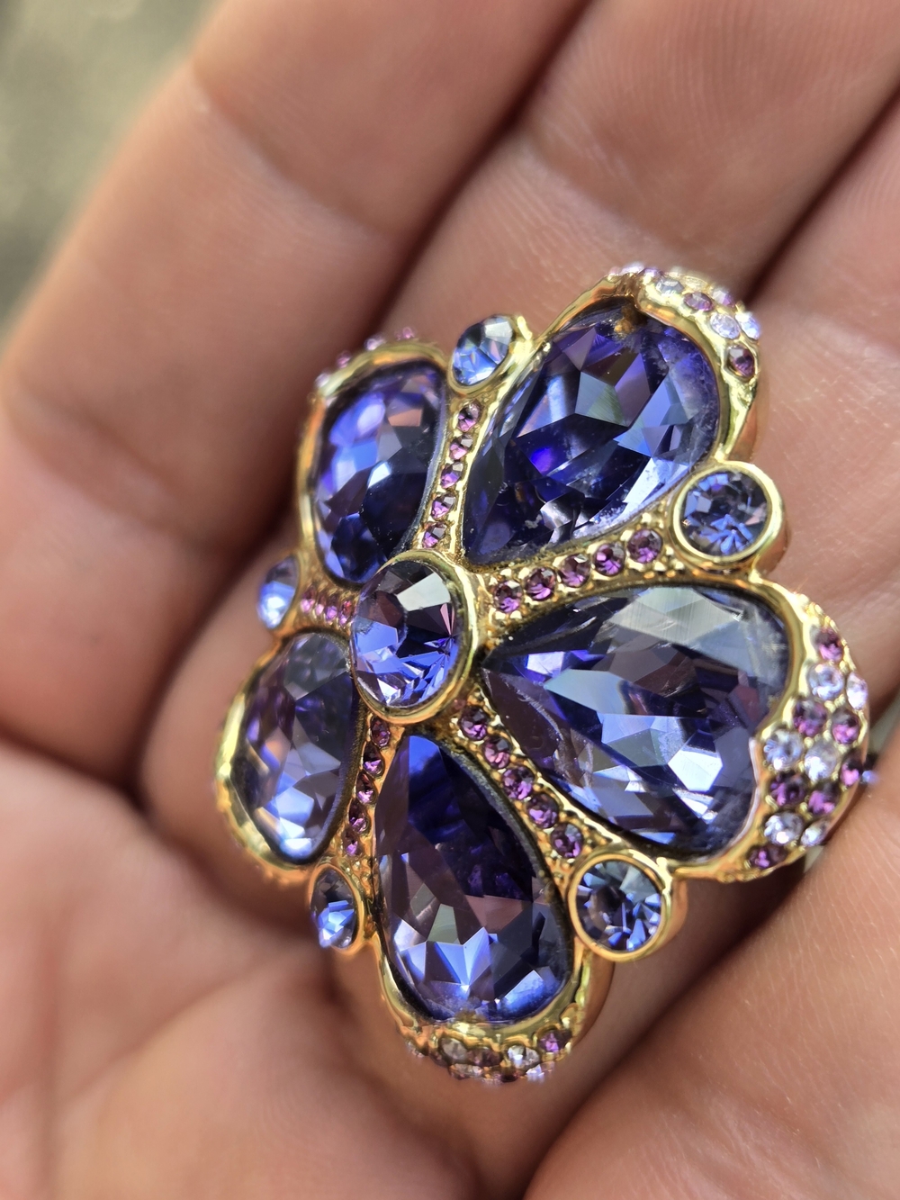 Akkad Amethyst Crystal Flower Ring in Gold Tone